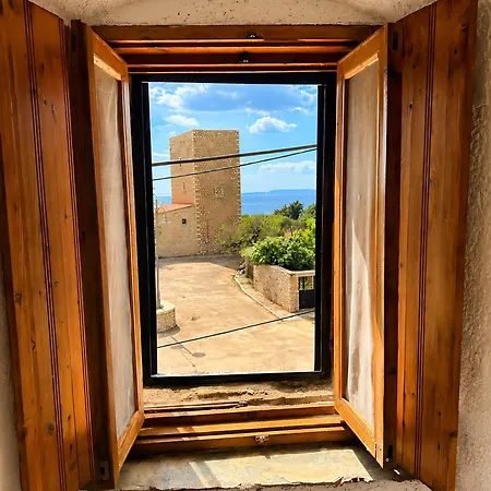 בית נופש Diaks Tower Sunset Sea View Mani